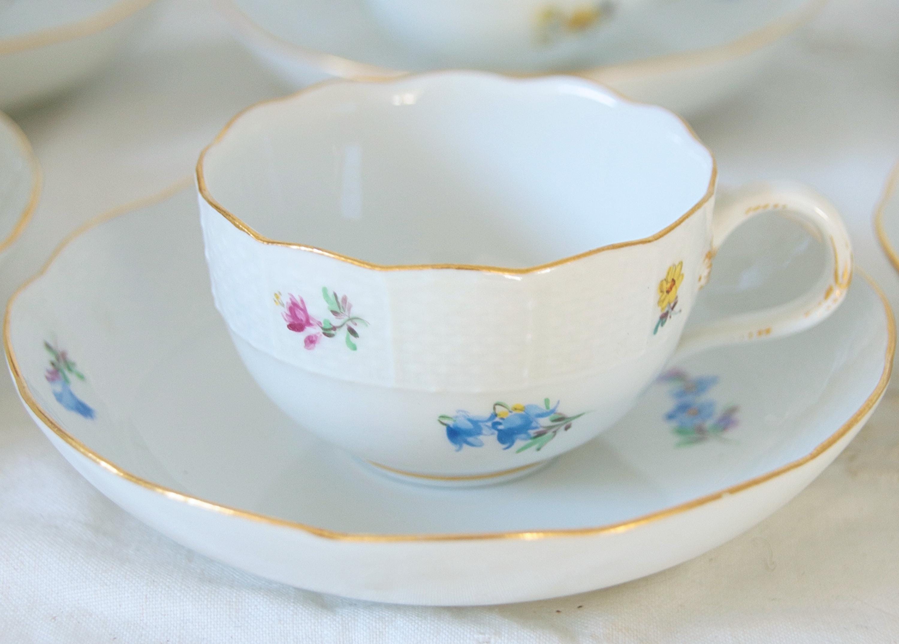Meissen 磁器皿 青い花模様 約24cm x 13cm Meissen 磁器皿 青い花模様 約24cm x 13cm インテリア小物