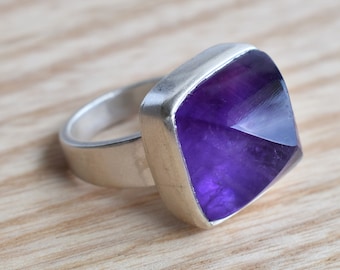 Elegant Pomellato Nudo Ring, Natural Amethyst Sugarloaf Ring, 925 Sterling Silver Ring For Women, Handmade Sterling Silver Ring, Pompom Ring