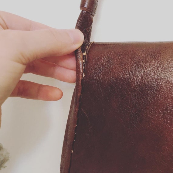 Vintage Embossed Leather Saddle Bag Style Crossbody Gem