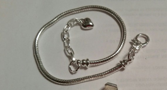 Minnie Mouse Charm Bracelet – Adjustable Kids or Adult Gift