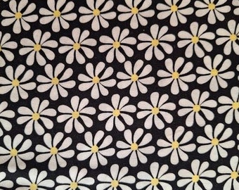 Fab Friend-zy - White Daisies on Black - Henry Glass - Sold by the Half Yard