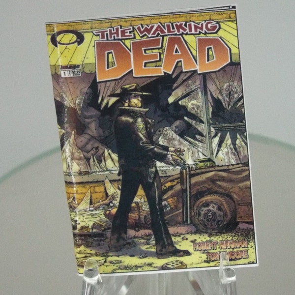 Mini WALKING DEAD Comic Barbie diorama size 1/6 scale opening 24 color printed pages REPLICA comic