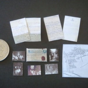 Juego de cartas, imágenes y mapas de hadas de Cottingley en miniatura de 1917 (casa de muñecas a escala 1:12)