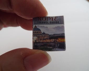 Miniatura vintage 'ROME TRAVEL GUIDE' - Mini libro di viaggio con apertura della casa delle bambole 1/6 1/12