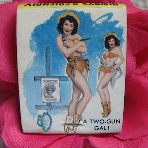 Vintage Pin Up Girl Matchbook  ~~  1940&#39;s Advertising Matchbook