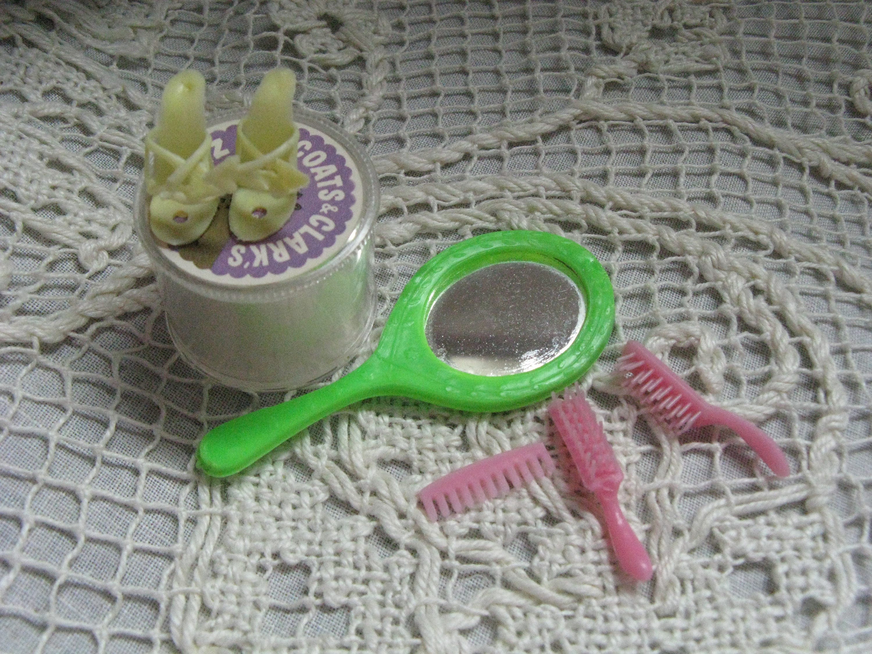 barbie hair brush set