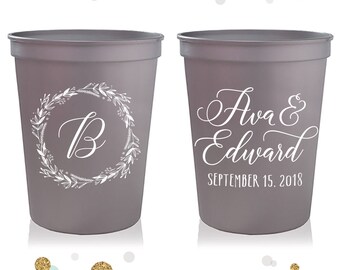 Monogram Wreath - Wedding Stadium Cups #114 - Custom - Bridal Wedding Favors, Wedding Cups, Party Cup