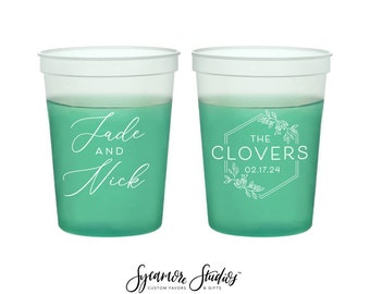 Wedding Color-Changing Mood Stadium Cups #207 - 16oz - Floral Wreath Monogram - Party Cup, Wedding Favor, Color Change Cup, Wedding Mood Cup