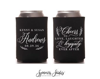 Gepersonaliseerde blikjeskoelers - "Proost voor de liefde en gelach" aangepaste drinkhoezen - Receptie en bruidsfeestgunsten - Ontwerp #331R