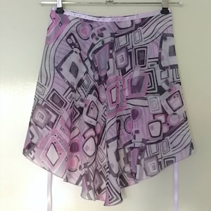 Ballet wrap skirt, dance skirt, chiffon skirt, rehearsal skirt: Retro pink square