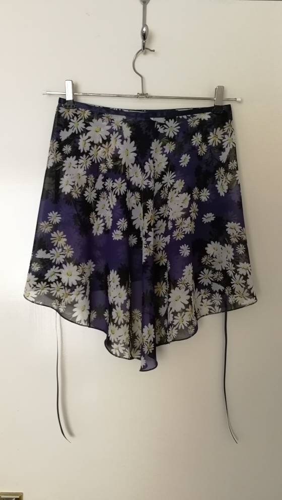 Image of Ballet Wrap Skirt Daisies