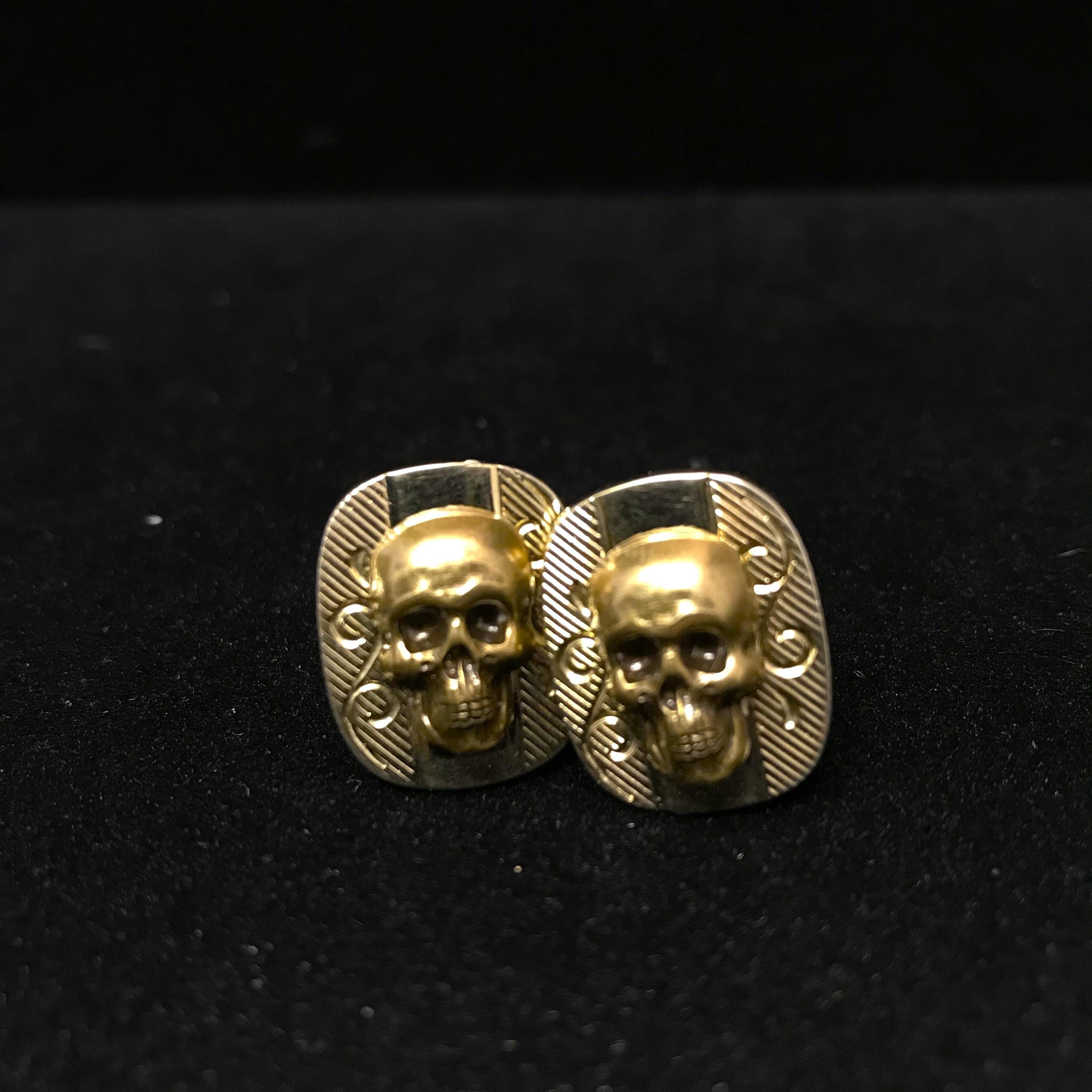 Gold Skull Cufflinks//brass Skull on Vintage Gold Plated Cufflinks