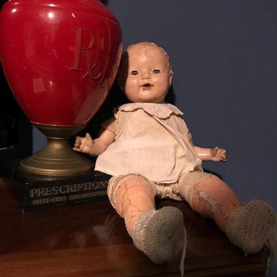 ヴィンテージの不気味な人形、ブリキの目//大きなヴィンテージの複合