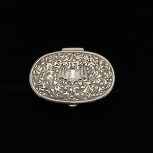 Small bat jewelry box//bat trinket box//antiqued silver bat,vintage silver jewelry box//bat Haunted Mansion box//Gothic jewelry box with bat