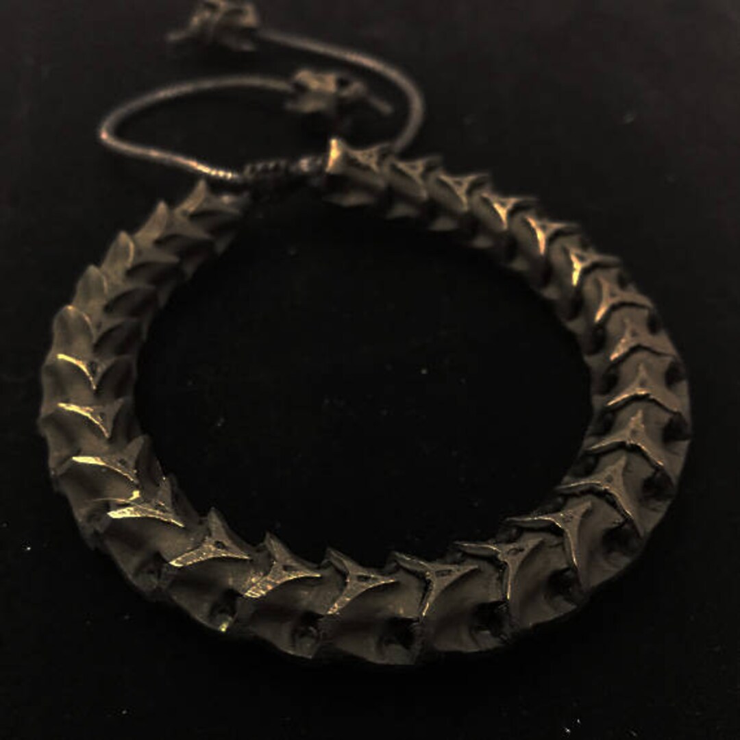 Black Dyed Snake Vertebrae Bracelet//snake Bone Bracelet//men's Adjust