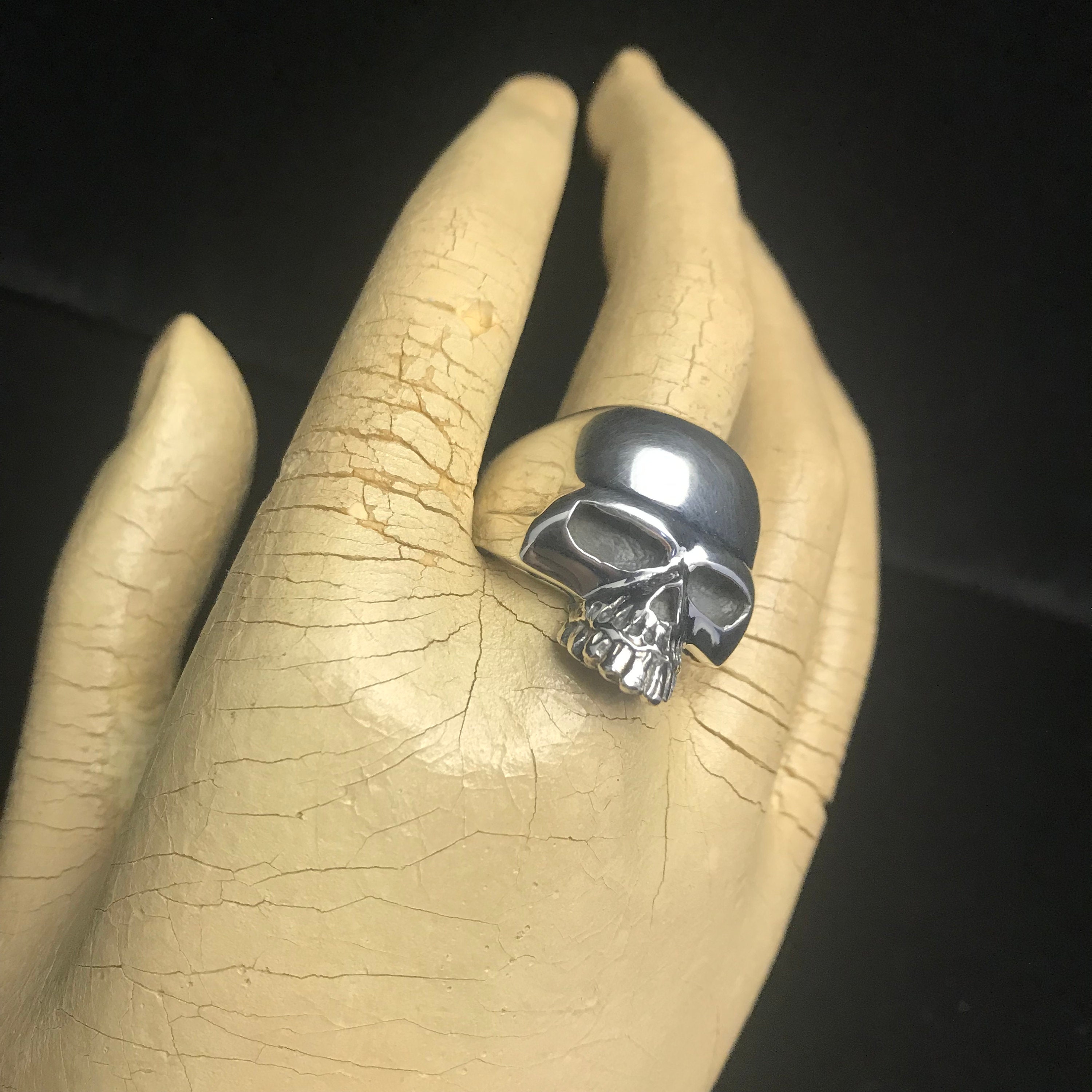 キース・リチャーズ スカル リング - Bikerringshop