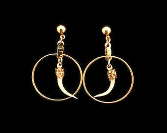 Real rattlesnake fang earrings gold//venomous snake fang earrings//dainty bone earrings//rattlesnake earrings//real rattlesnake bone jewelry