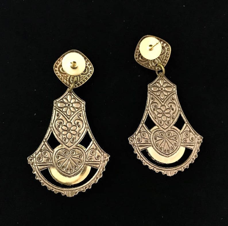 2.50 inches-gold and rust glass eye earrings-gold posts-taxidermy eyes Large glass shark eyes /& antiqued brass Moroccan style earrings