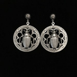Large antiqued silver scarab beetle earrings//bug earrings//insect earrings//beetle jewelry//bug jewelry//insect jewelry//scarab earrings