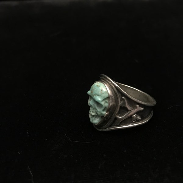 Sterling-schedelring//turkoois schedelring//sz.9 sterling, gesneden turquoise schedelring//gesneden turkoois en sterling schedelring//schedelring