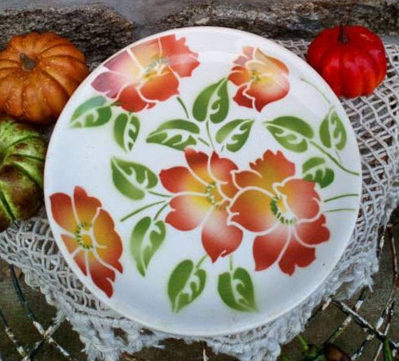 Vintage Français Flat Plates avec Design Floral Rétro Rouge et Vert, Ensemble de Six