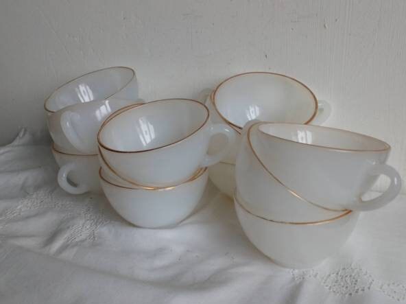 Arcopal Espresso Pearl White Cups, Set Of Six, Français Vintage Opaline Glass