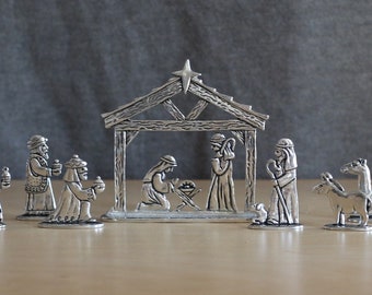 Handmade Pewter 7-Piece Nativity Scene | Gift Box Included