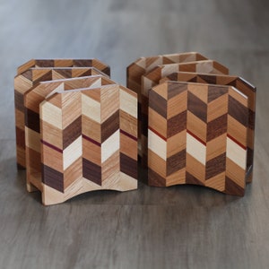 Napkin Holder | Checkered Design
