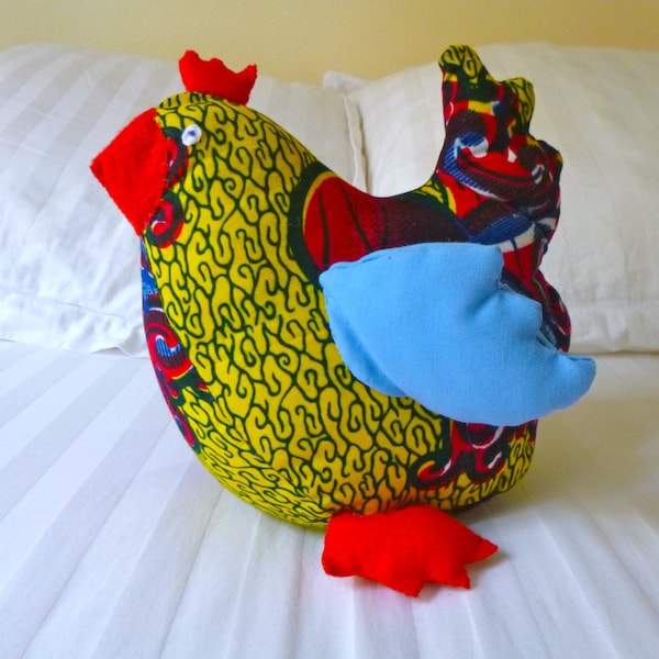 Peluche poule colorée en wax tissu africain, feutrine et coton