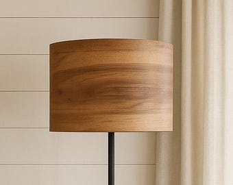 Modern Farmhouse Floor Lamp – Chestnut Wood Veneer Shade – Black Metal Base – E26/E27 Socket – Natural Wooden Standing Lamp