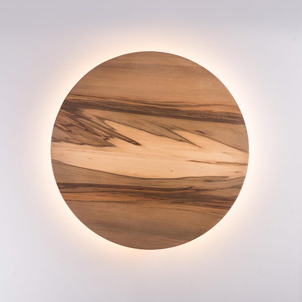 Satijn walnoothouten schanslamp - moderne minimalistische led-muurkunst