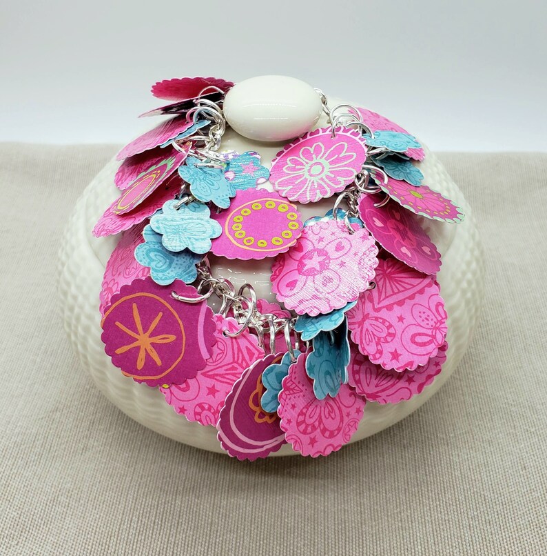 Bright Pink Garden charm bracelet\\women/'s jewelry gift\\girls jewlery\\trendy jewelry\\fun bracelet\\floral jewelry\\tweens gift\\cute bracelet