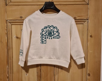 Cream screen printed sweatshirt.