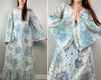 1970s Prairie Dress Blue Floral Angle Sleeves Cottage Core Gunne Sax Style Hippie Boho Dreamy Hippie Wedding Spring Summer Maxi Dress Medium