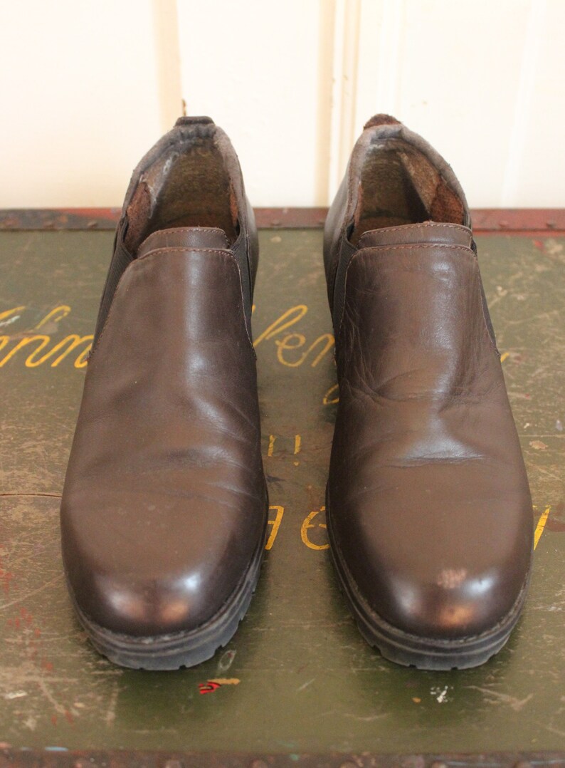 1990s Short Boots Blundstone Style Chelsea Engineer Brown 90s Normcore Shoes Short Grunge Heel Slip On Sporto Elastic Sides Womens Size 7