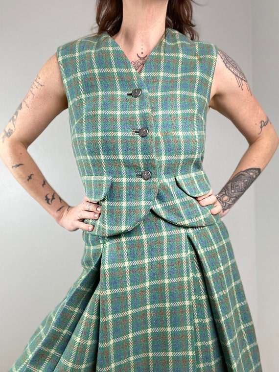 1960s Two Piece Vest and Skirt Set Plaid Pleated … - image 7