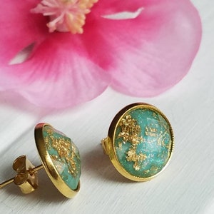 Aqua and gold studs, Aqua and gold earrings, Gold leaf faceted earrings, Aqua blue studs, Dainty aqua studs, Aqua cabochon earrings