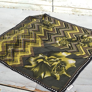 Vintage green/black/white floral/geometrical print 100% silk small scarf,neck scarf,hair scarf,head scarf.