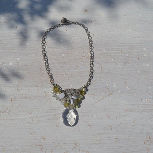 Deadstock silver tone white/clear/yellow glass/plastic beaded chain necklace.