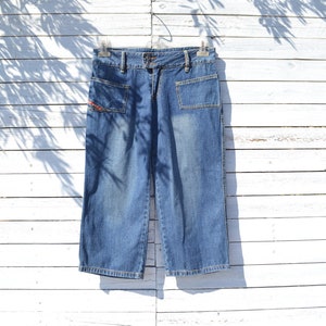 Deadstock blue low waist wide leg 3/4 cropped jeans.size s