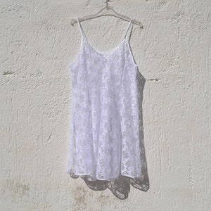 Vintage 90s white floral lace lingerie slip dress with strassy details.size xl