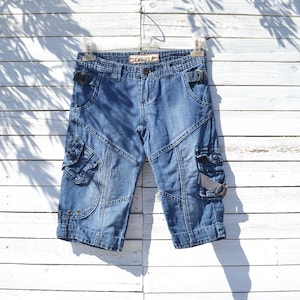 Deadstock blue linen/cotton low rise cargo bermuda shorts.sizes xs,s