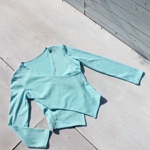 Deadstock blue crop top,V neck,wrap style.one size