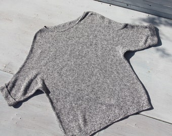 Vintage white/black knit dolman sleeve long sweater.one size