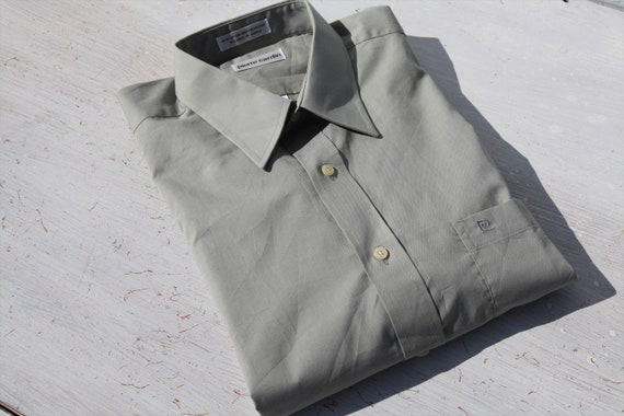 Vintage Pierre Cardin pastel khaki green  cotton blend long sleeved button down shirt.size men's 16