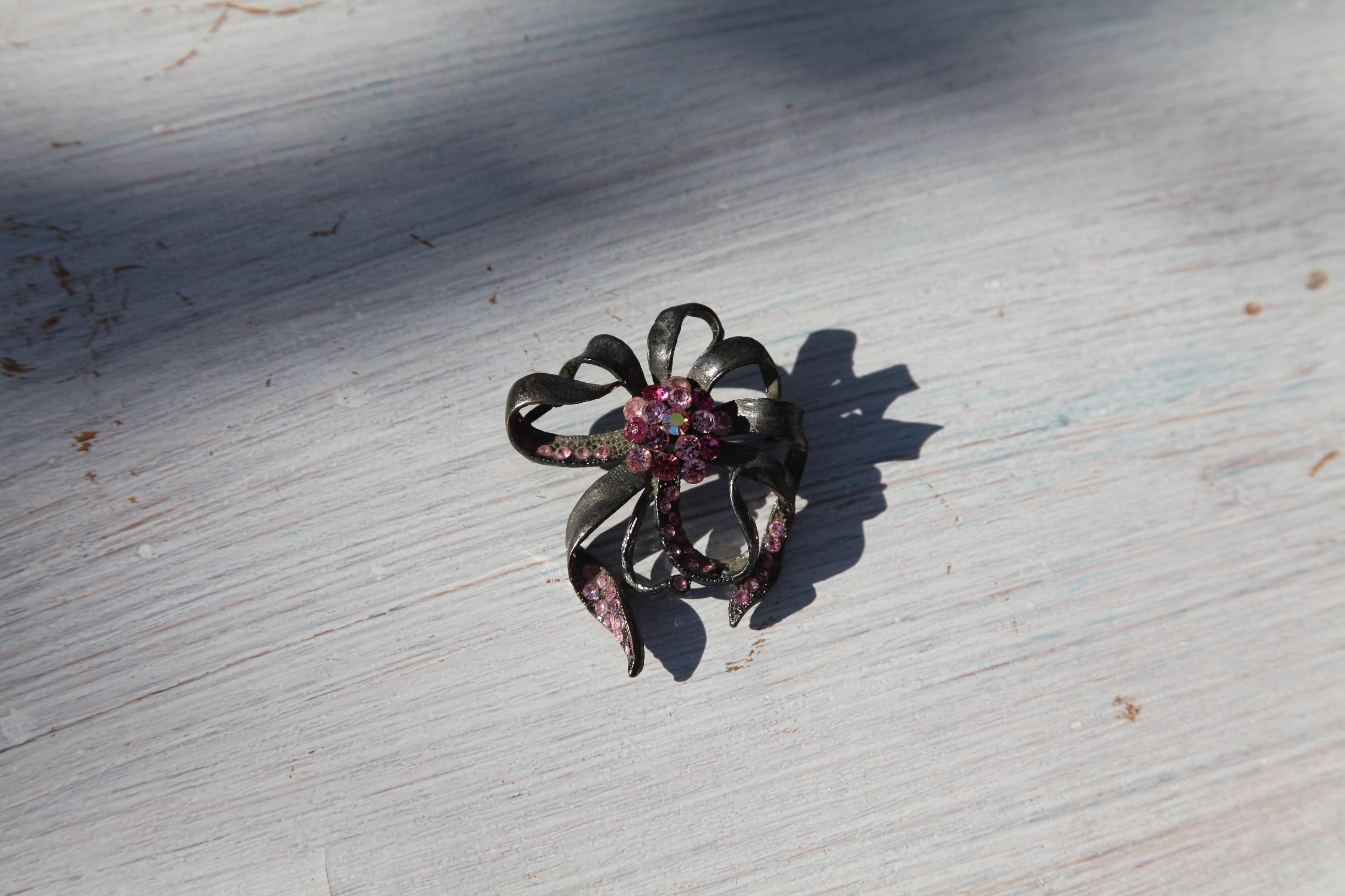 Broche Ancienne En Bronze Avec Cristaux - Style Géométrique Et Vintage - Parfaite Pour Customiser Un Vêtement