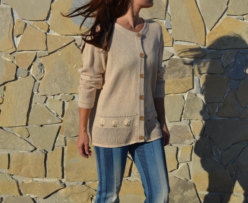 Vintage beige embroidered floral ramiecotton cardigan,knit jacket.size l