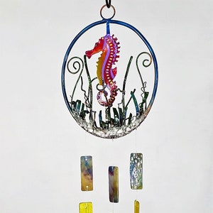 Seahorse Wind Chime, Suncatcher, Outdoor Decor, Garden Art, Stained Glass, Metal Wind Chime, Glass Wind Chime, Sea Life, Ocean, Mobile,Beach
