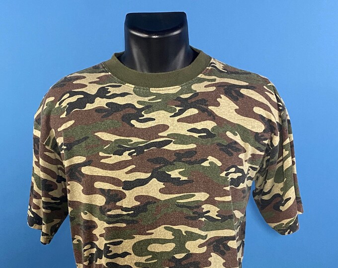 Vintage 1990's // Camouflage T-Shirt // XL // Bugle Boy // Minimalist // Hunting // Forest // Woodland // Tree