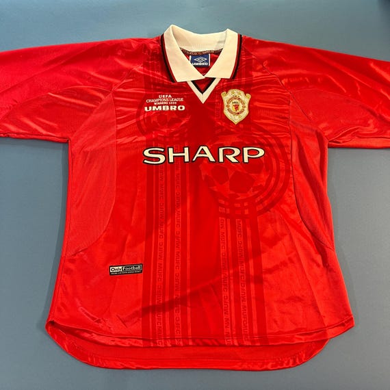 Vintage 1999 Official Manchester United Football Club Champions